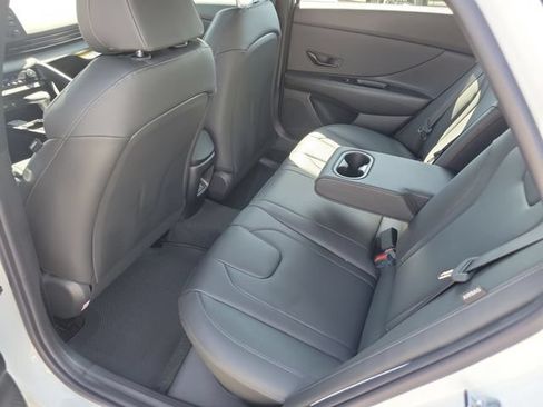 New 2026 Hyundai Elantra SEL Sport FWD image 25