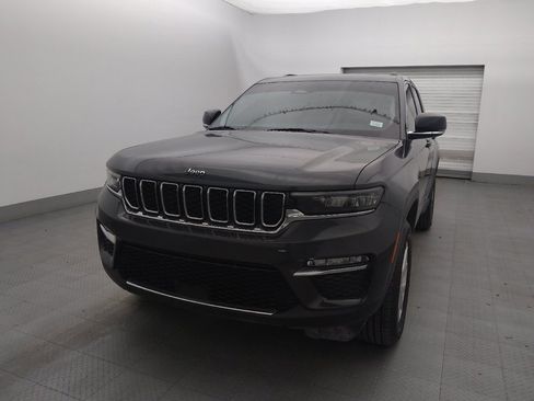 Used 2022 Jeep Grand Cherokee Limited image 15