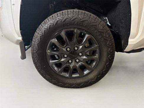 Used 2025 Toyota Tacoma SR image 30