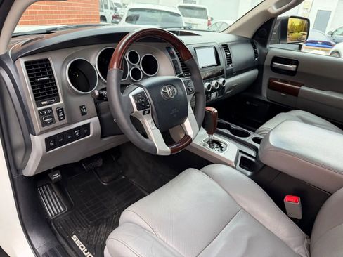 Used 2014 Toyota Sequoia Platinum image 14