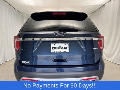Used 2016 Ford Explorer XLT w/ Equipment Group 202A AWD/4WD image 4