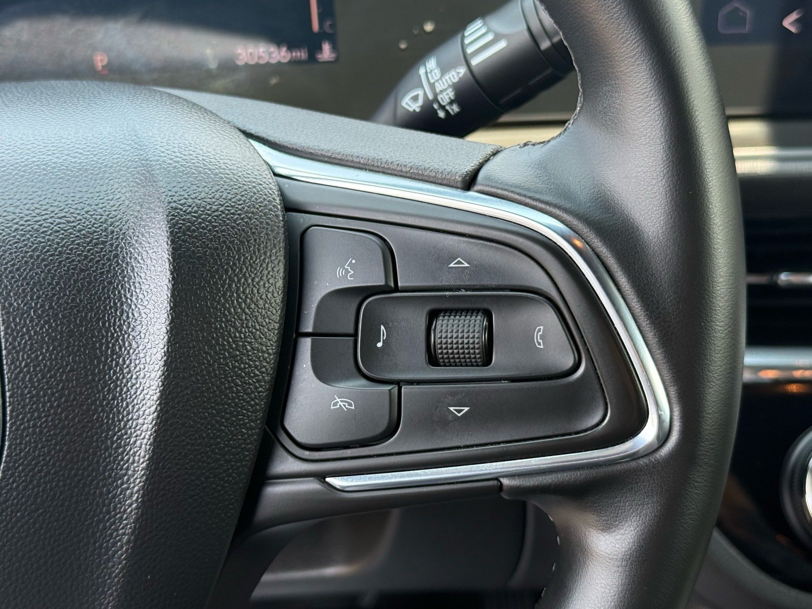 Used 2025 Buick Envista Sport Touring w/ Convenience I Package FWD image 18