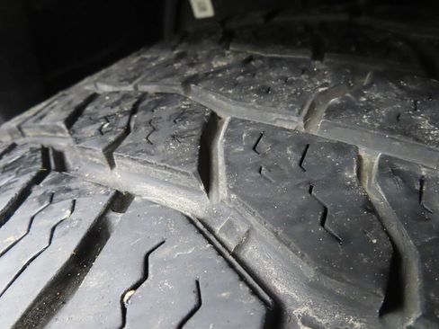 Used 2024 RAM 2500 Big Horn w/ Night Edition AWD/4WD image 8