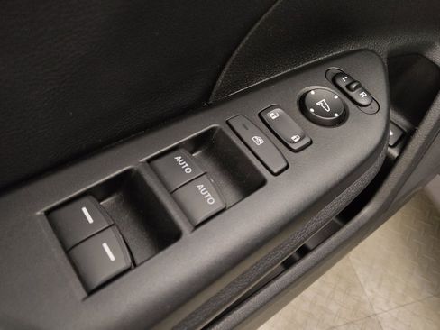 Used 2020 Honda Civic EX-L image 27