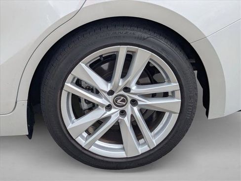 Used 2023 Lexus IS 300 w/ Comfort Package RWD image 21