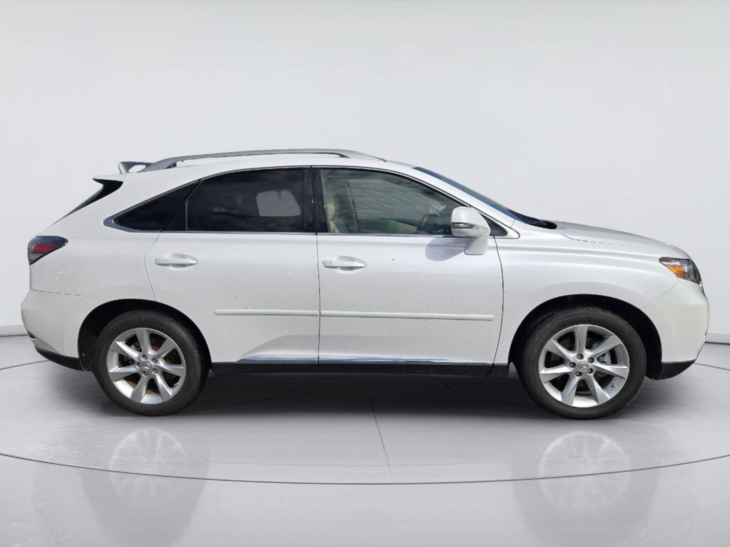 Used 2010 Lexus RX 350 2WD w/ Premium Pkg image 4