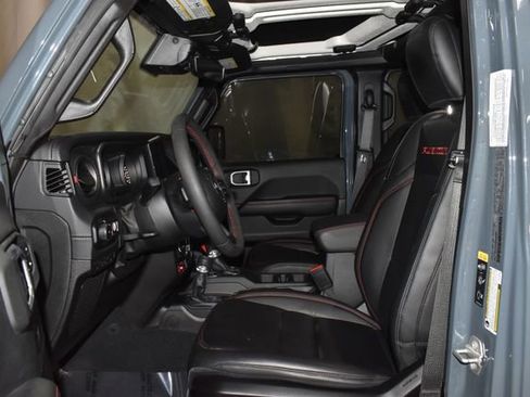 Used 2024 Jeep Wrangler Unlimited Rubicon image 12