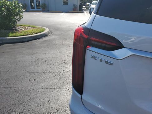 Certified 2024 Cadillac XT6 Premium Luxury w/ Platinum Package FWD image 27