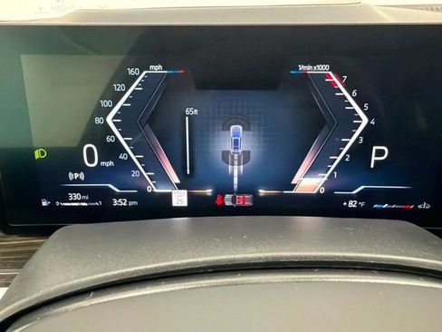 Certified 2024 BMW X7 xDrive40i w/ M Sport Package AWD/4WD image 36
