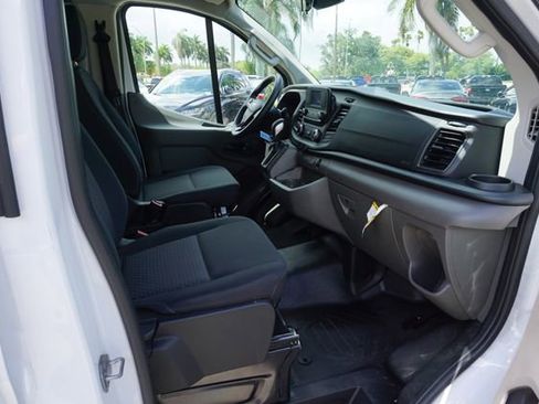 Used 2024 Ford Transit 250 Low Roof w/ Exterior Upgrade Package RWD image 3