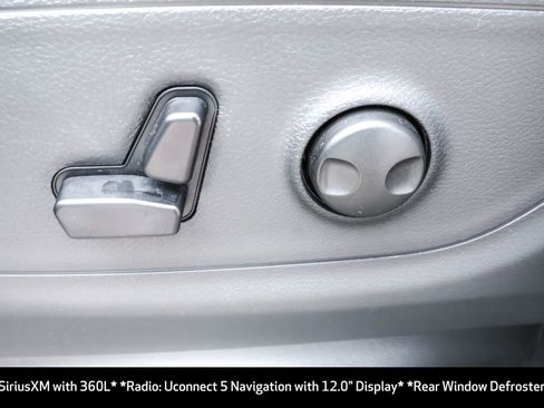 New 2026 RAM 1500 4x4 Crew Cab image 7