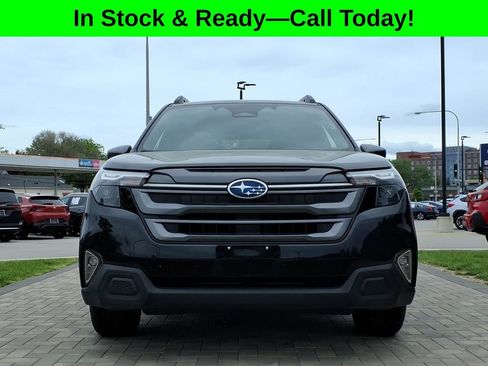 Certified 2025 Subaru Forester Premium AWD/4WD image 2