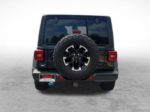 Used 2024 Jeep Wrangler Unlimited Rubicon 4xe w/ Technology Group AWD/4WD image 6