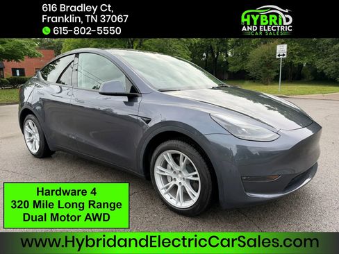 Used 2023 Tesla Model Y Long Range AWD/4WD image 1