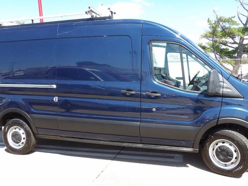 Used 2019 Ford Transit 250 148 Medium Roof RWD image 2
