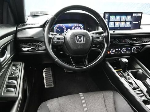 Used 2025 Honda Accord Sport image 13