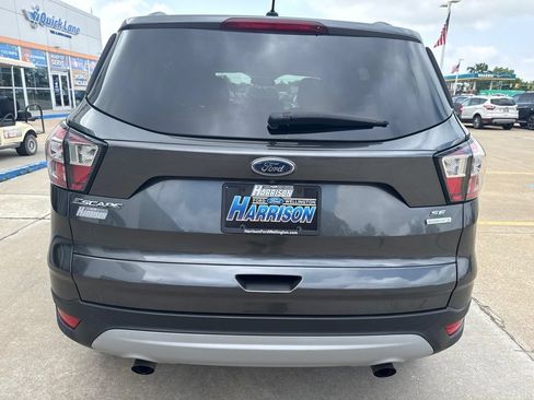 Used 2018 Ford Escape SE FWD image 28