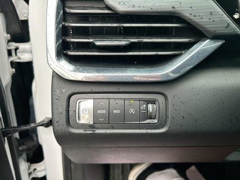 Used 2025 GMC Acadia Elevation w/ Elevation Premium Package AWD/4WD image 22
