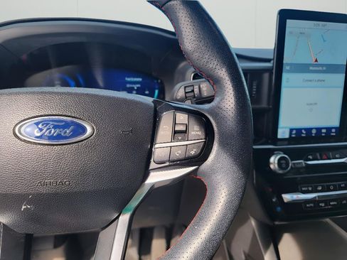 Used 2022 Ford Explorer ST w/ Equipment Group 401A AWD/4WD image 18