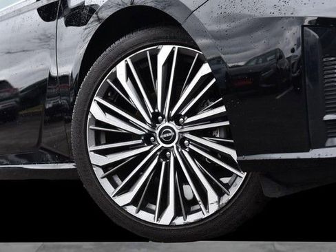 Certified 2025 Nissan Altima 2.5 SL FWD image 3
