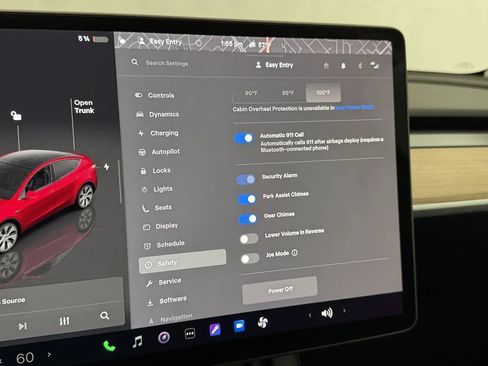 Used 2024 Tesla Model Y Long Range AWD/4WD image 19