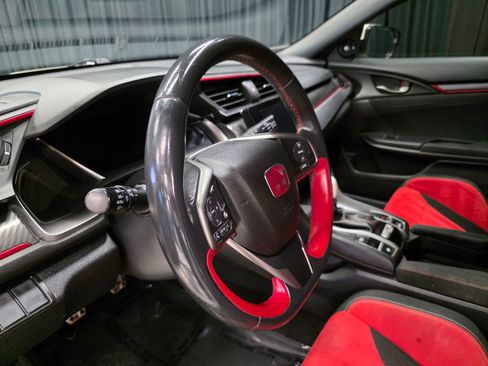 Used 2018 Honda Civic Type R image 18