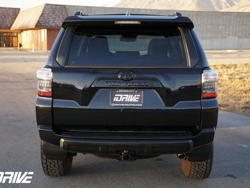 Used 2022 Toyota 4Runner TRD Off-Road Premium w/ Moonroof Package image 9