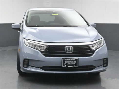 Used 2023 Honda Odyssey Elite image 2