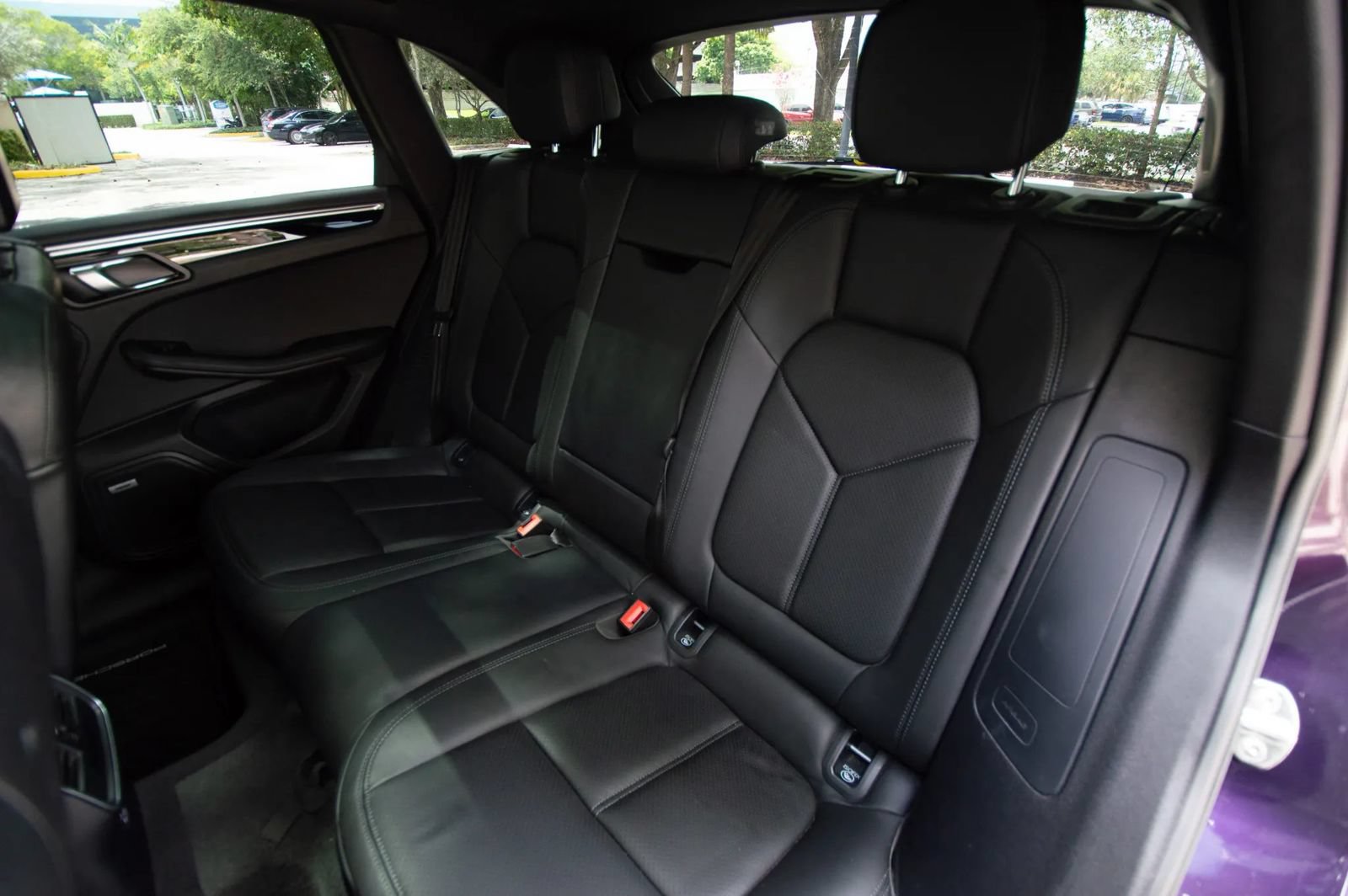 Used 2021 Porsche Macan w/ Premium Package Plus AWD/4WD image 67