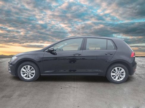 Used 2018 Volkswagen Golf S FWD image 5