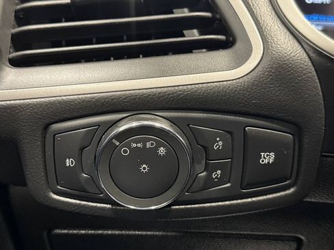 Used 2019 Ford Edge SEL w/ Equipment Group 201A AWD/4WD image 31