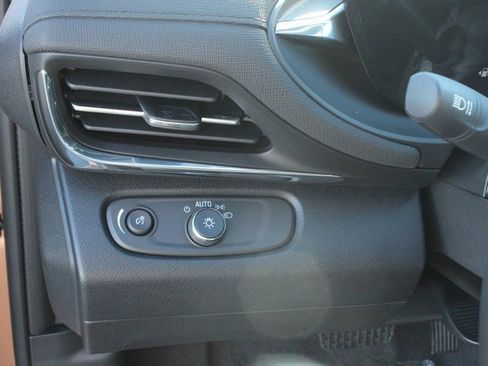 New 2026 Buick Envista Preferred image 16