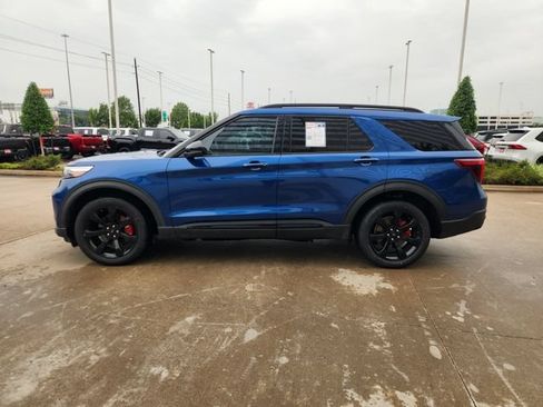 Used 2023 Ford Explorer ST w/ Equipment Group 401A AWD/4WD image 4