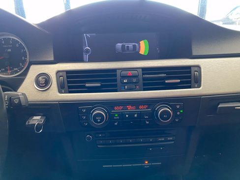 Used 2011 BMW M3 Coupe RWD image 16