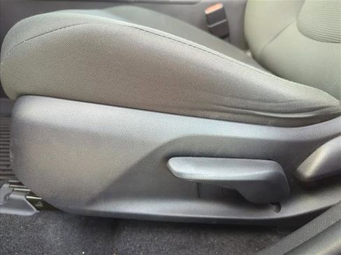 Used 2023 Toyota RAV4 LE image 10