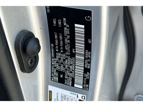 Used 2021 Toyota 4Runner Venture AWD/4WD image 34