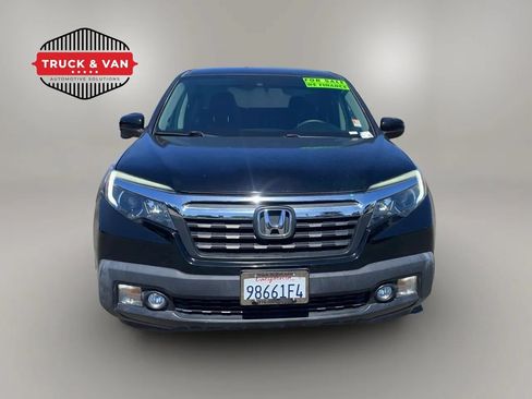 Used 2017 Honda Ridgeline RTL-T image 2