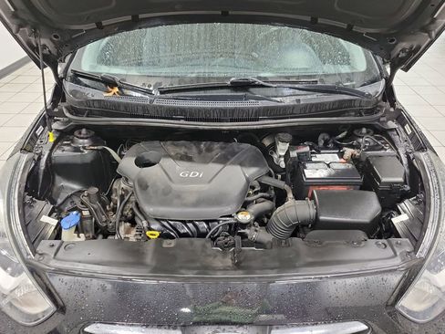 Used 2013 Hyundai Accent SE image 50