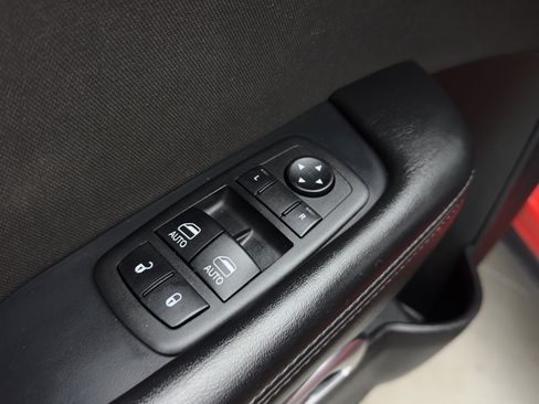 Used 2023 Dodge Challenger SXT RWD image 12
