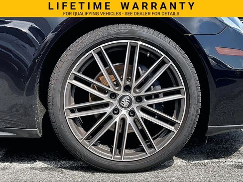 Used 2021 Porsche Panamera image 9