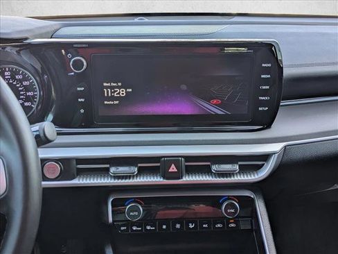 Used 2023 Kia K5 GT-Line image 13