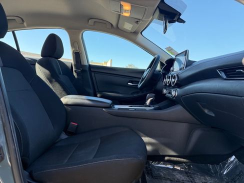 Used 2024 Nissan Sentra SV w/ Trunk Package image 18