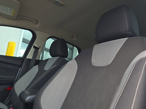 Used 2014 Ford Focus SE w/ SE Sport Package FWD image 17