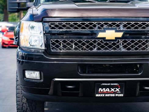Used 2013 Chevrolet Silverado 2500 LTZ AWD/4WD image 5