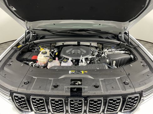 Used 2022 Jeep Grand Cherokee Summit image 20