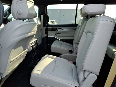 New 2026 Jeep Grand Wagoneer L 4WD image 16