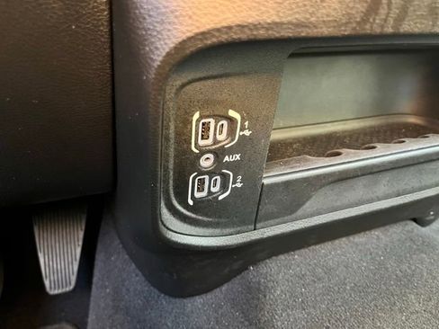 Used 2024 RAM 2500 Laramie AWD/4WD image 48