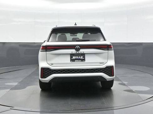New 2026 Volkswagen Tiguan SE R-Line AWD/4WD image 6