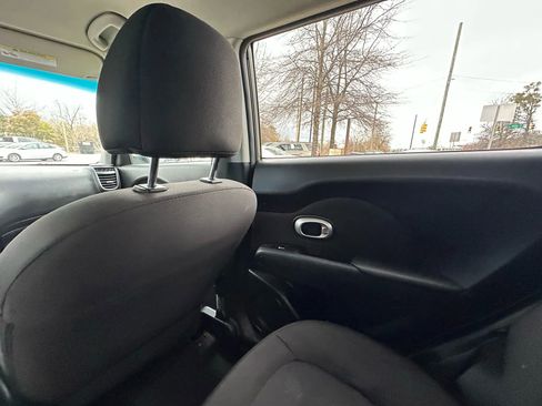 Used 2019 Kia Soul image 25