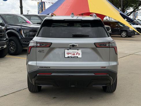 Used 2026 Chevrolet Equinox RS image 7